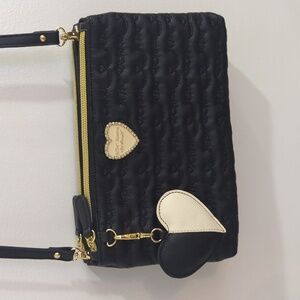 BNWOT Betsey Johnson vegan leather purse, in perfect condition